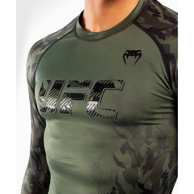 Venum UFC Authentic Fight Week Men's Performance Long Sleeve Rashguard - GREEN