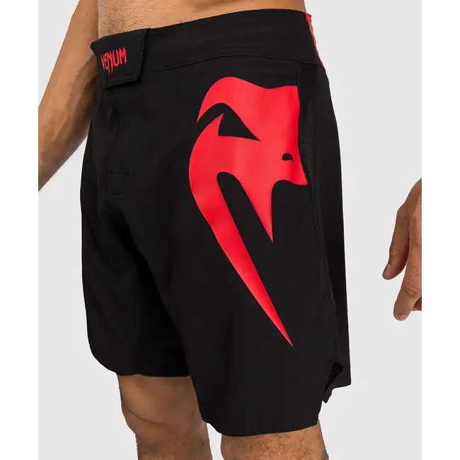 Venum Light 5.0 Fighshorts - Black/Red