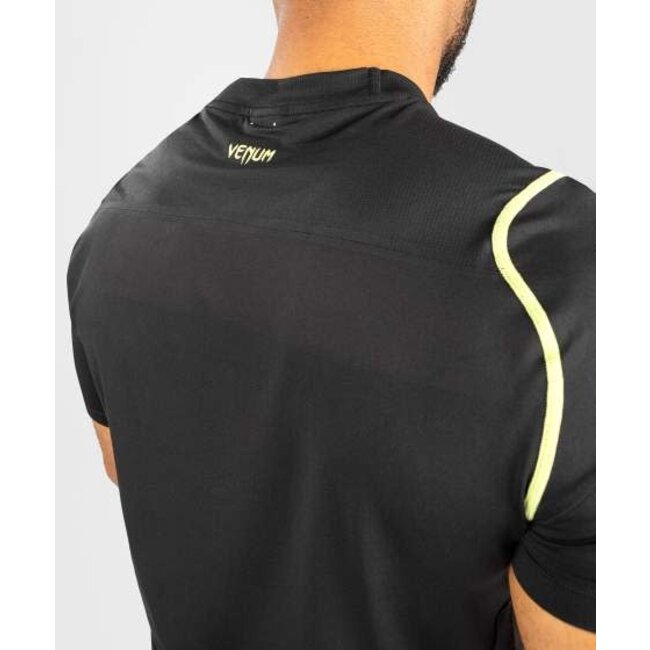Venum FUSION 2.0 MEN DRY TECH T-SHIRT - BLACK/YELLOW