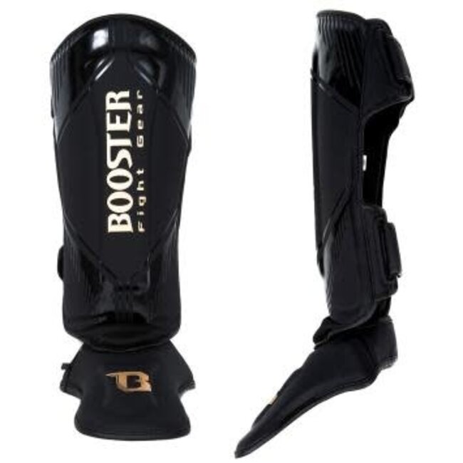 Booster Fightgear Bangkok Fightset – Bokshandschoenen + Scheenbeschermers – Black/Gold