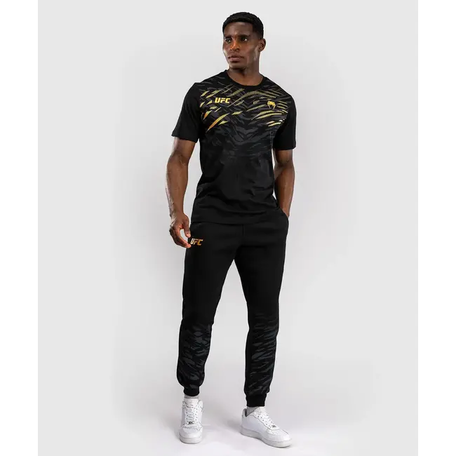 Venum UFC Fusion by Venum Men’s Replica Short Sleeve T-Shirt - Champion