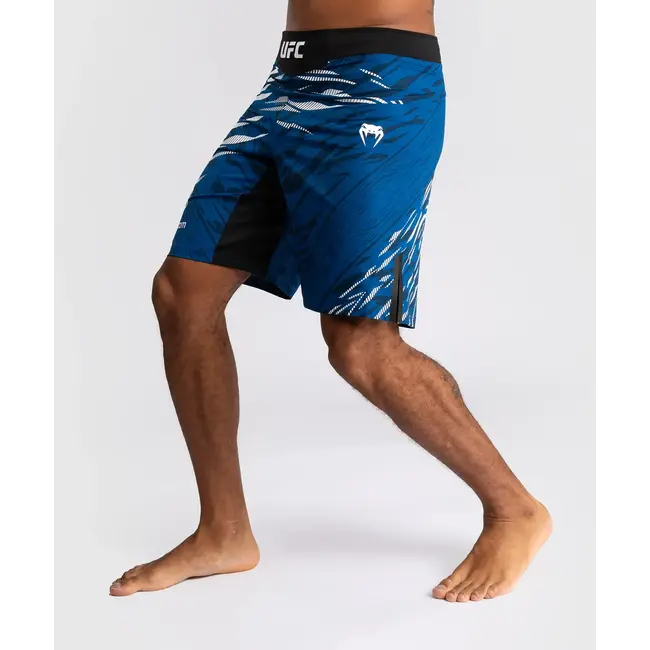 Venum UFC Fusion by Venum Authentic Fight Night Men’s Fight Short - Long Fit - Blauw
