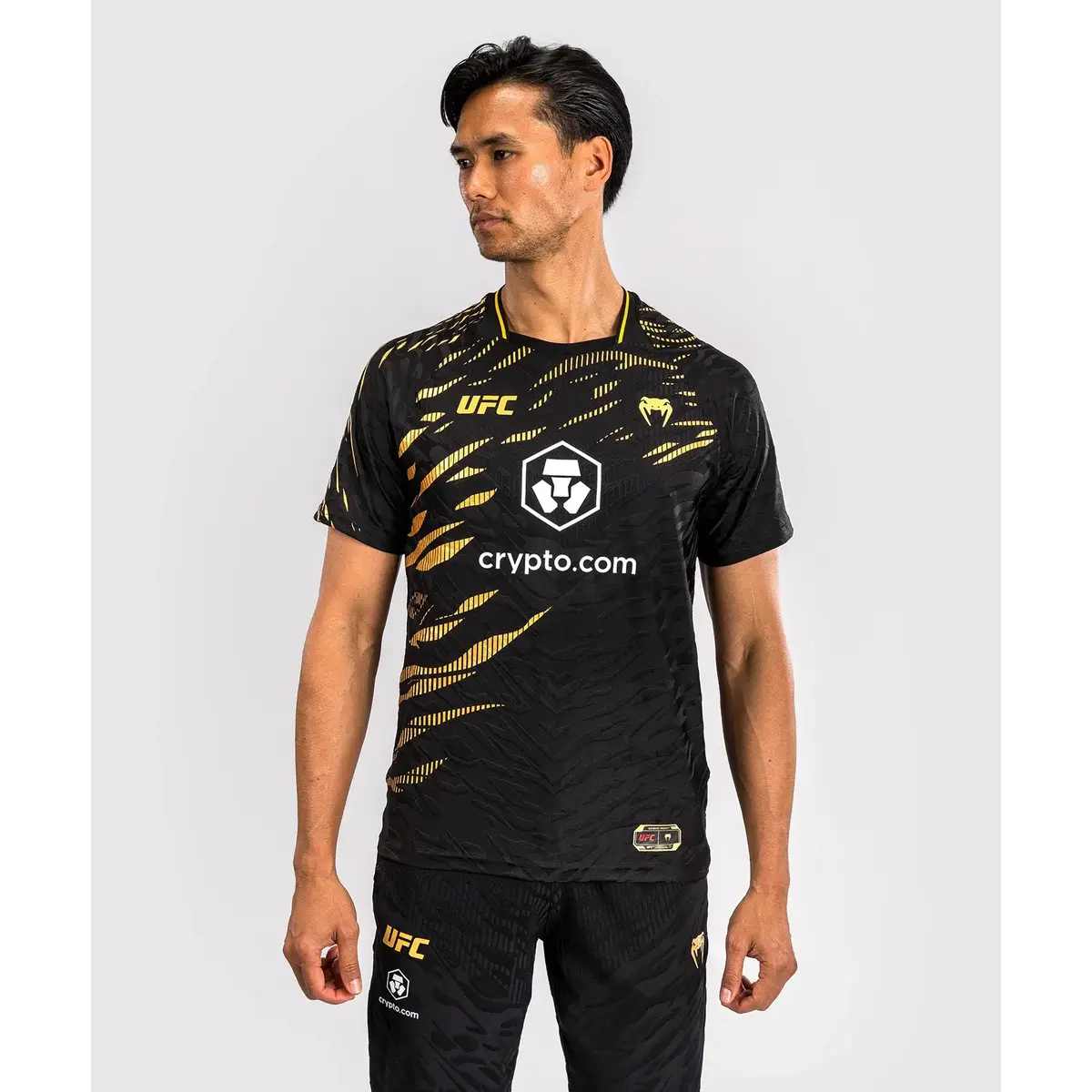 Venum UFC Fusion Authentic Fight Night homme Walkout Jersey - Champion