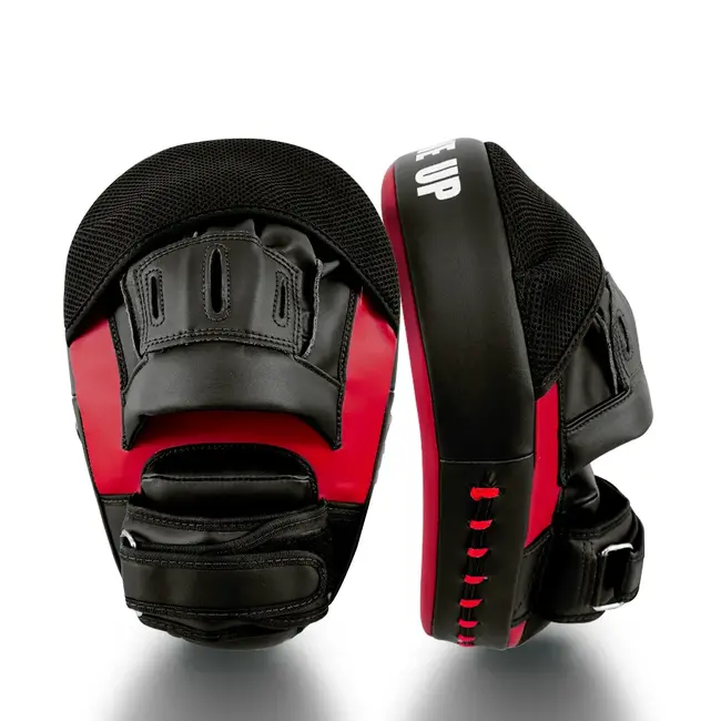 FAIRTEX FMV13 Focus Mitts – Zwart/Rood (Paar)