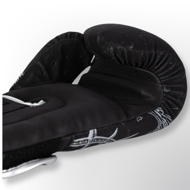 Venum Gladiator 5.0 Boxing Gloves - Black/Silver