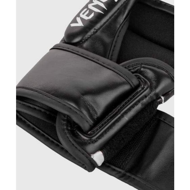 Venum Venum Challenger 3.0. - MMA Sparring Handschoenen - WIT/ZWART