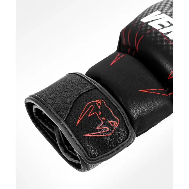 Venum OKINAWA 3.0 MMA Handschoenen Zwart Rood -