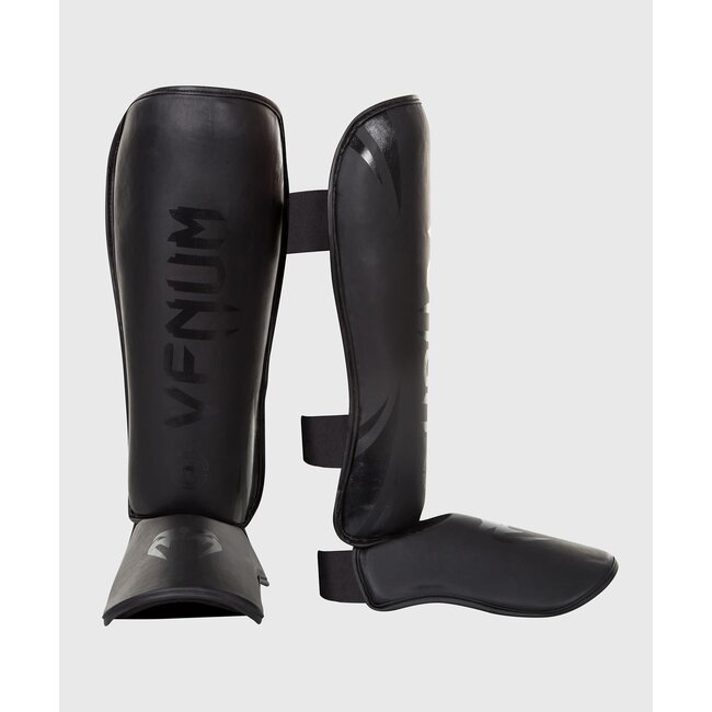 Venum Challenger Standup Scheenbeschermers – Black on Black – Skintex