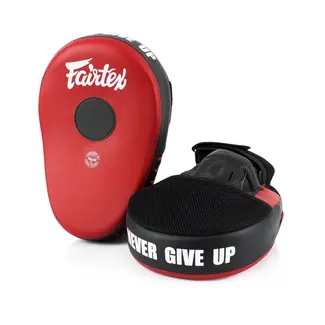 FAIRTEX FMV13 Focus Mitts – Rood/Zwart