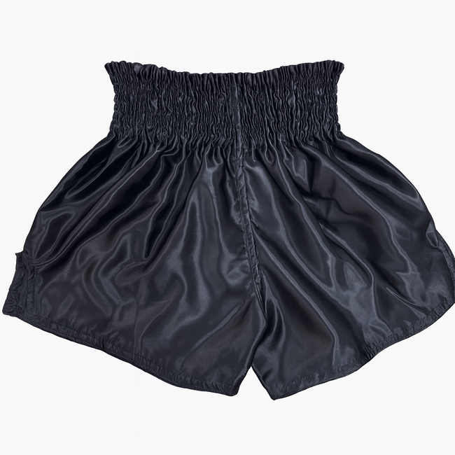 Fightsense Muay Thai Short – Black/Black – Fightshort voor vechtsport en training