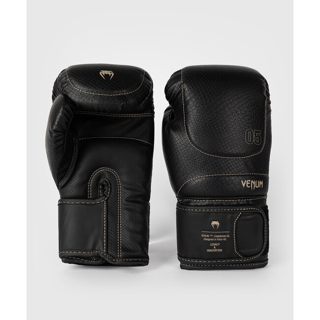 Venum Venum Impact Evo Scales Boxing Gloves - Black
