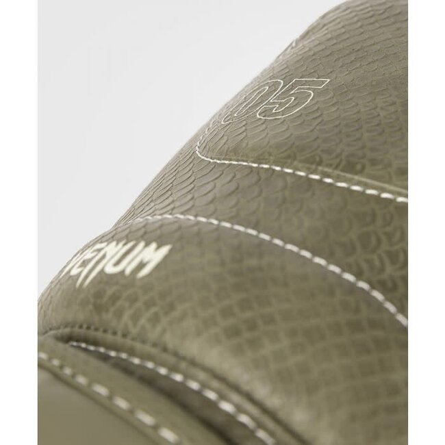 Venum Venum Impact Evo Scales Boxing Gloves - Army Green