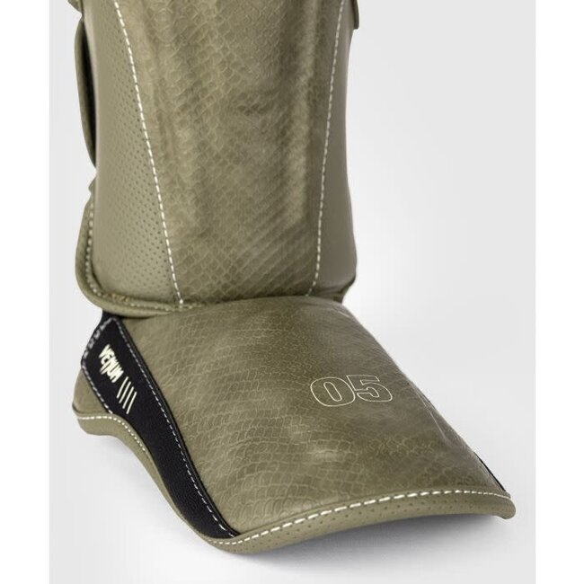 Venum Venum Impact Evo Scales - SCHEENBESCHERMER  - Army Green