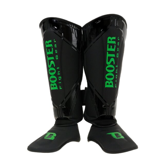 Booster Fightgear Bangkok Fightset – Black/Green – Kunstleer – Bokshandschoenen & Scheenbeschermers