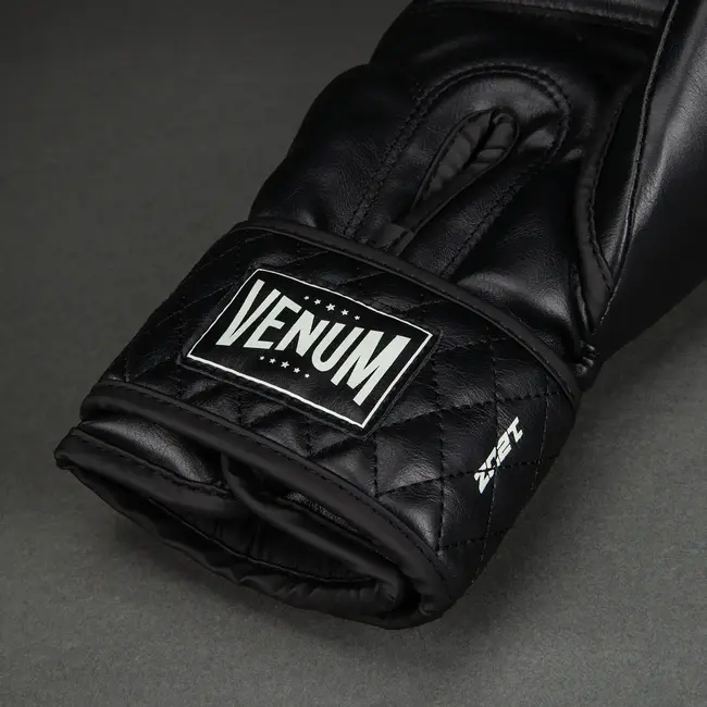 Venum Impact Classic Bokshandschoen - Black
