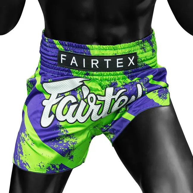 FAIRTEX BS1928 Street King Muay Thai Shorts – Groen Satijn