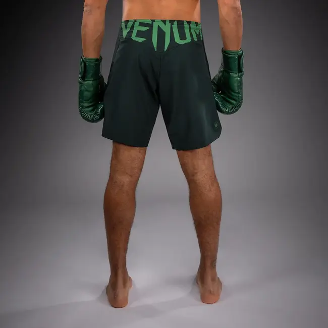 Venum Venum Light 5.0 Fightshorts – Forest Green/ light Green – Lichtgewicht Polyester – MMA & Grappling