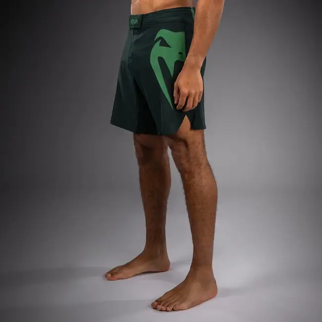 Venum Venum Light 5.0 Fightshorts – Forest Green/ light Green – Lichtgewicht Polyester – MMA & Grappling