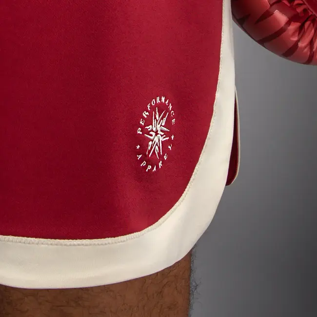 Venum Classic Boxing Shorts – Ruby Red/Ivory – Lichtgewicht Satijn – Training & Wedstrijd