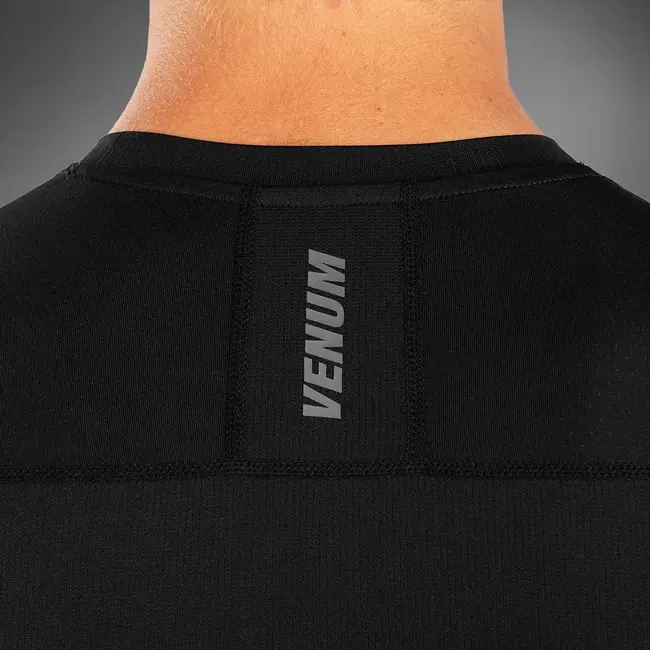 Venum Venum G-Fit Air Rashguard Shortsleeve - Black