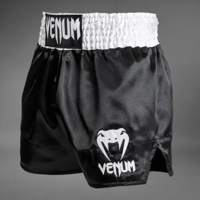 Venum Venum Classic Muay Thai Short – Zwart/Wit