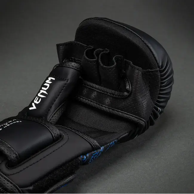 Venum Venum x TEKKEN 8 Sparring Gloves - King - Black/Yellow