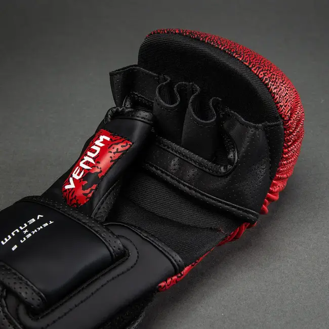 Venum Venum x TEKKEN 8 Sparring Gloves - Kazuya - Red/Black