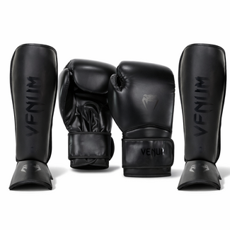Venum Fightset Black – Bokshandschoenen & Scheenbeschermers – Black on Black