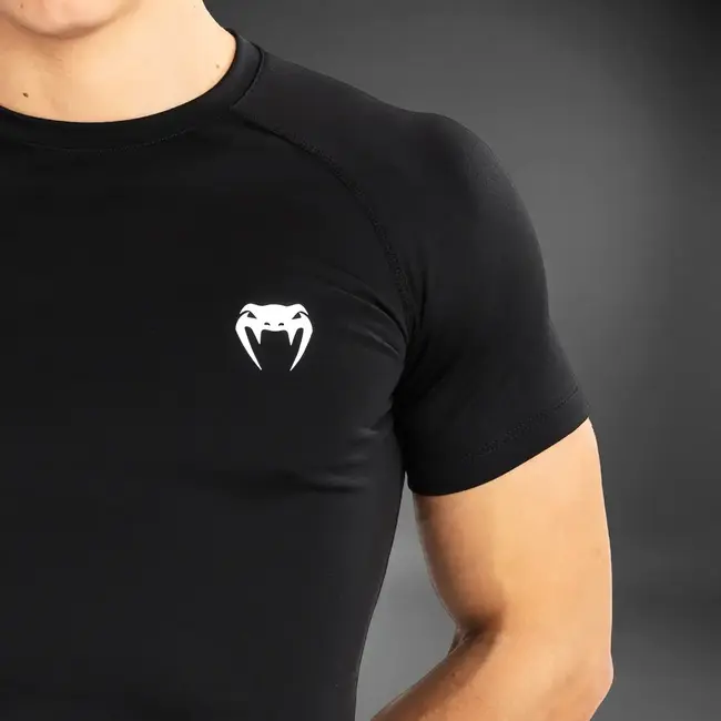 Venum Venum Contender Men’s Short Sleeve Rashguard - Black/White