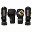 Booster Fightgear Bangkok Fightset – Bokshandschoenen + Scheenbeschermers – Black/Gold