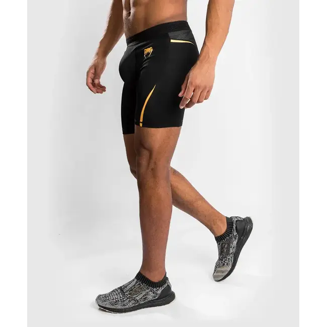 Venum Tempest 2.0 Compressieshort – Zwart/Goud – Lichtgewicht & Ventilerend