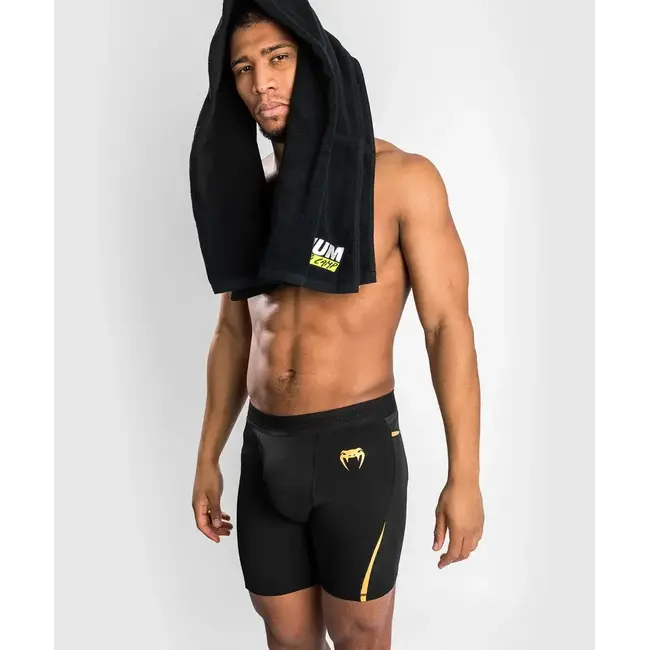 Venum Tempest 2.0 Compressieshort – Zwart/Goud – Lichtgewicht & Ventilerend