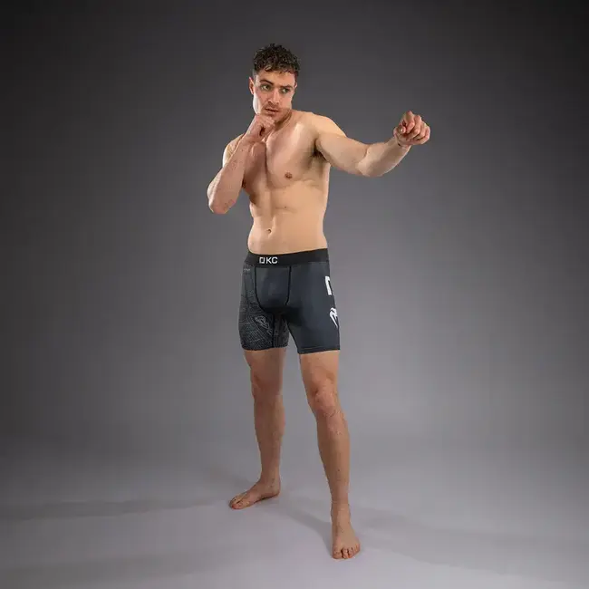 Venum Karate Combat by Venum Vale Tudo Compressieshort – Zwart/Grijs – MMA & BJJ