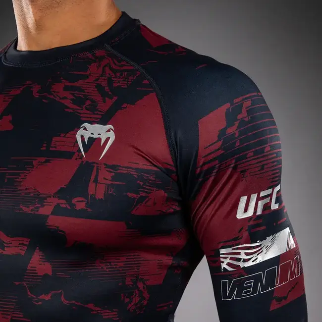 Venum UFC Zenith by Venum Authentic Fight Week Long Sleeve Rashguard – Marineblauw/Bordeaux/Zilver