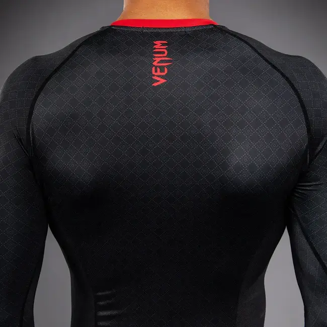 Venum Venum x Roger Gracie Signature Long Sleeve Rashguard – Black/Red – IBJJF Approved