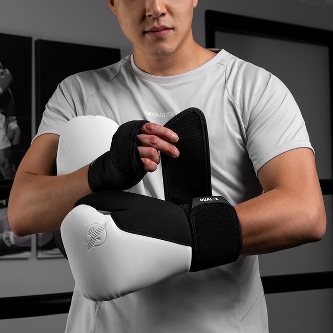Hayabusa T360 Bokshandschoenen – Wit/Zwart – Dual-X Polssteun – Training & Sparring