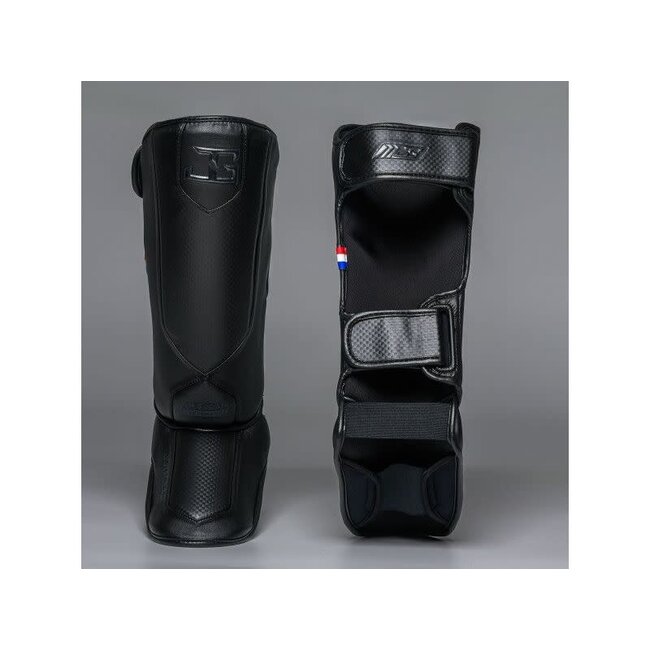 JOYA Performance Scheenbeschermers – Zwart/Carbon – Ergonomisch – Kickboksen & Muay Thai