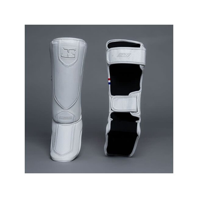 JOYA Performance Scheenbeschermers – Wit/Wit – Ergonomisch – Kickboksen & Muay Thai