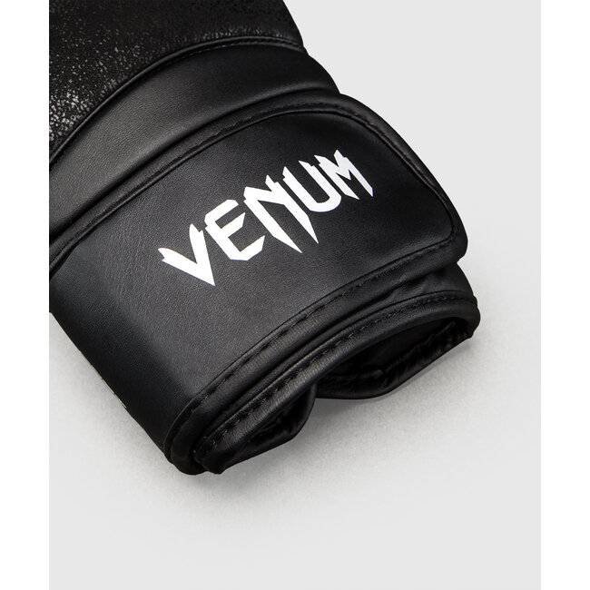 Venum Stone 2.0 Boxing Gloves – Black voor Boksen en Kickboksen