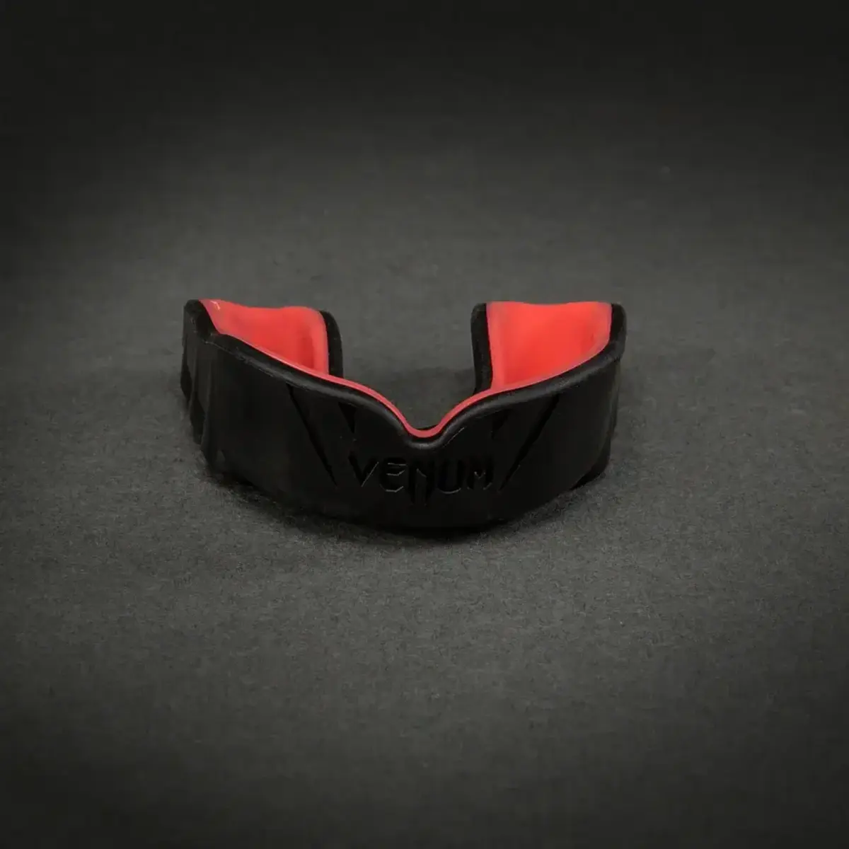 Venum Challenger protège-dents – noir/Koraal
