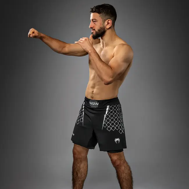 Venum X WOW FC Fightshort – Zwart/Zilvergrijs – Voor Boksen, Kickboksen & Training