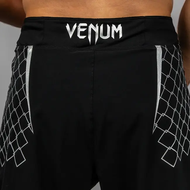 Venum X WOW FC Fightshort – Zwart/Zilvergrijs – Voor Boksen, Kickboksen & Training