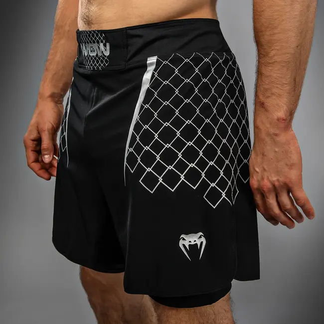 Venum X WOW FC Fightshort – Zwart/Zilvergrijs – Voor Boksen, Kickboksen & Training