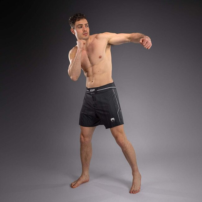 Venum Venum Stealth Fightshorts - Black/White