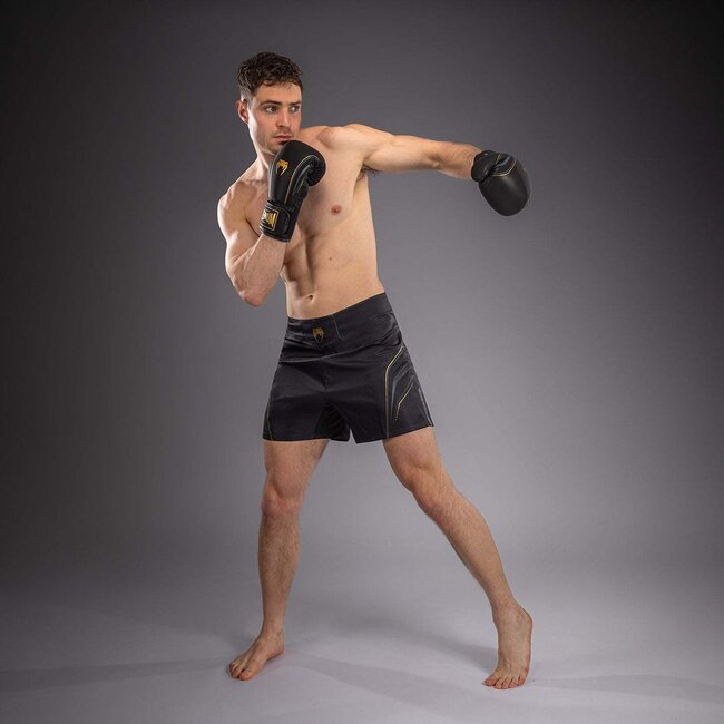 Venum Venum Streamline Fightshorts - Black/Gold