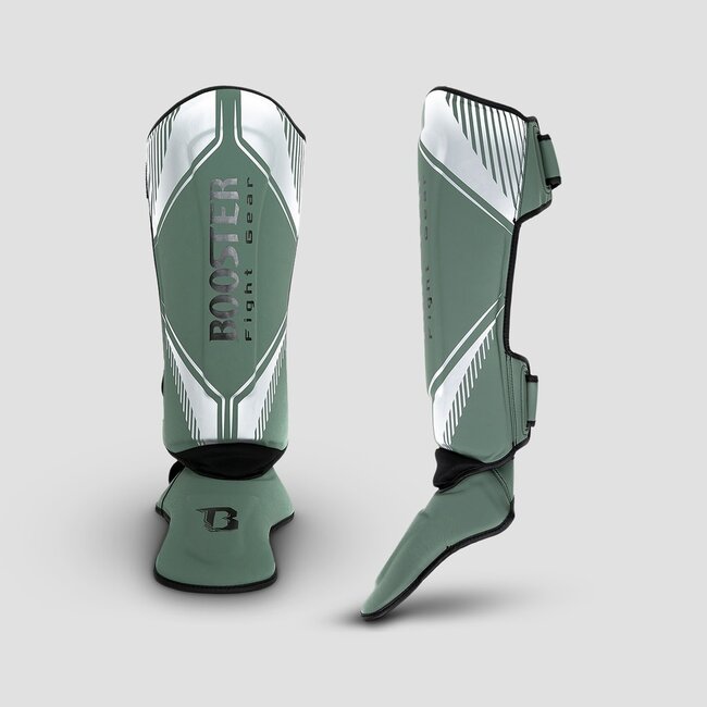 Booster Fightgear Booster Bangkok Kickboksset voor Volwassenen – Bokshandschoenen en Scheenbeschermers – Groen/Zilver