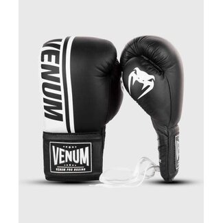 Venum Shield Pro Bokshandschoenen met Veters – Zwart/Wit