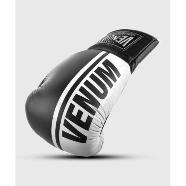 Venum Shield Pro Bokshandschoenen met Veters – Zwart/Wit
