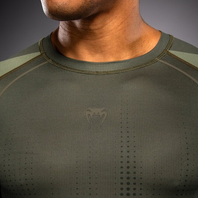 Venum Venum Stealth Long Sleeve Rashguard - Khaki/Dark Green
