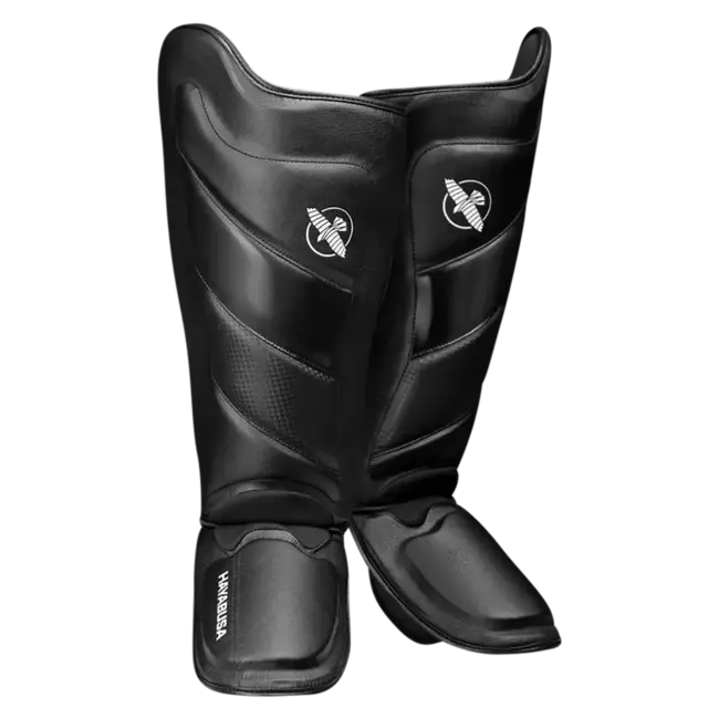 Hayabusa T3 Fightset – Bokshandschoenen en Scheenbeschermers – Zwart